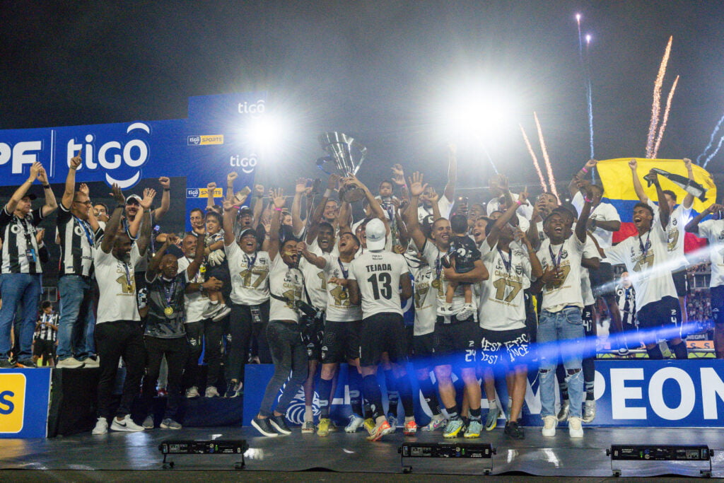 Tauro Fc Campe N Del Torneo Apertura De La Lpf Tigo Liga